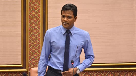 އަޅުގަޑު މަސައްކަތްކުރާނީ އިންސާނާ ބިނާކުރަން: އުމަރު