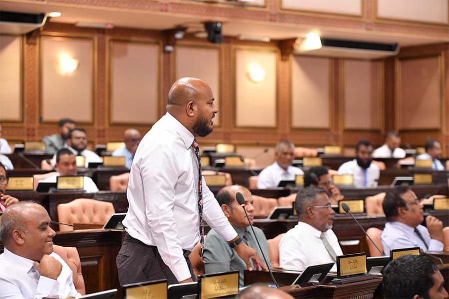 ޓެކްސް ޓްރައިބިއުނަލަށް ހަތަރު ބޭފުޅެއްގެ ނަން ފާސްކޮށްފި