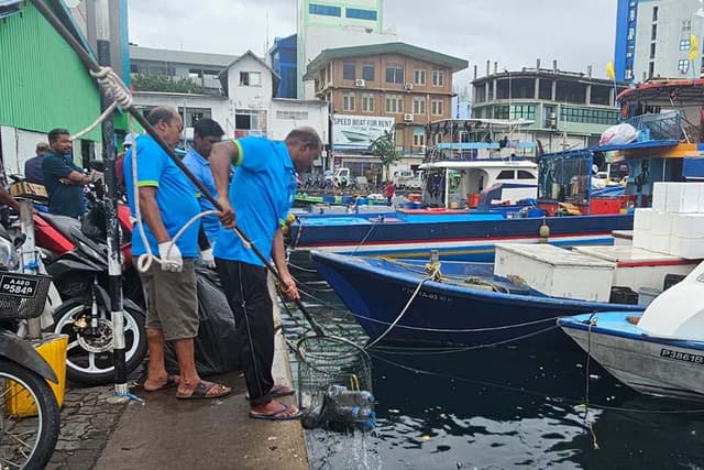 ވަށައިގެންވާ މާާހައުުލު ސާފުތާހިރުކޮށް ބާއްވަމާ!