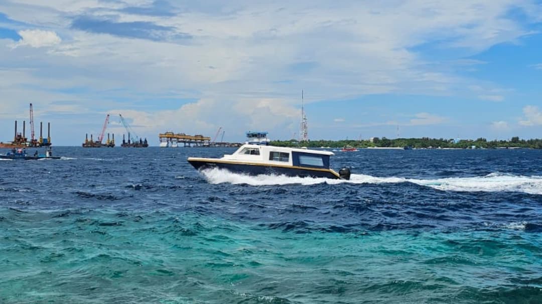 ބާރަށް ދުއްްވިި ދެ ލޯންޗެއްގެ މައްސަލަ ބަލަން ފަށައިފި