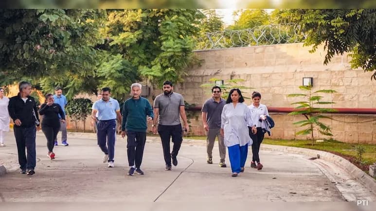 ޖަޔަޝަންކަރުގެ ހެނދުނުގެ ހިނގާލެއްވުން އިސްލާމްއާބާދުގައި