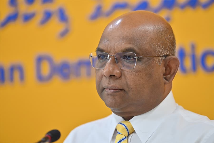 ސަރުކާރުން އެ ނިކުންނަނީ ޓެކްސީ ޑްރައިވަރުންނާ ވާދައަށް: ޝާހިދު