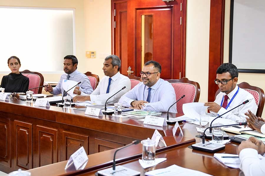 1.5 ބިލިއަން ޑޮލަރުގެ ދަރަނި ރީފައިނޭންސް ކުރުމުގެ މަޝްވަރާކުރަނީ