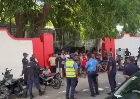 މުސާރަ ނުދީގެން ބިދޭސީން ތަކެެއް މުލީއާގެ ކައިރިއަށް އެއްވެއްޖެ