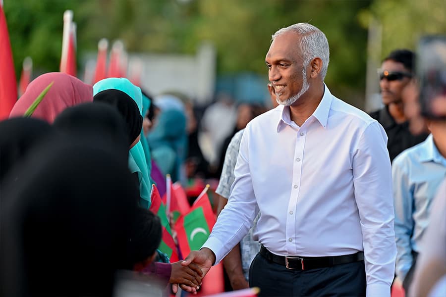 ހުވަދުއަށް ކުރެއްވި ދަތުރުފުޅަށްފަހު ރައީސް މާލެ ވަޑައިގެންފި