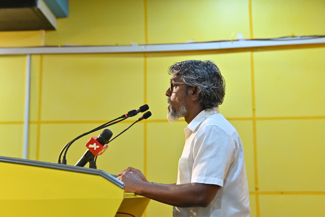 ޒިޔާދުގެ ގޮނޑި ނުގެއްލޭ، އޭނާ މިހާރު ވާނީ އެމްޑީއަށް ބަދަލުކޮށްފައި: އީސީ