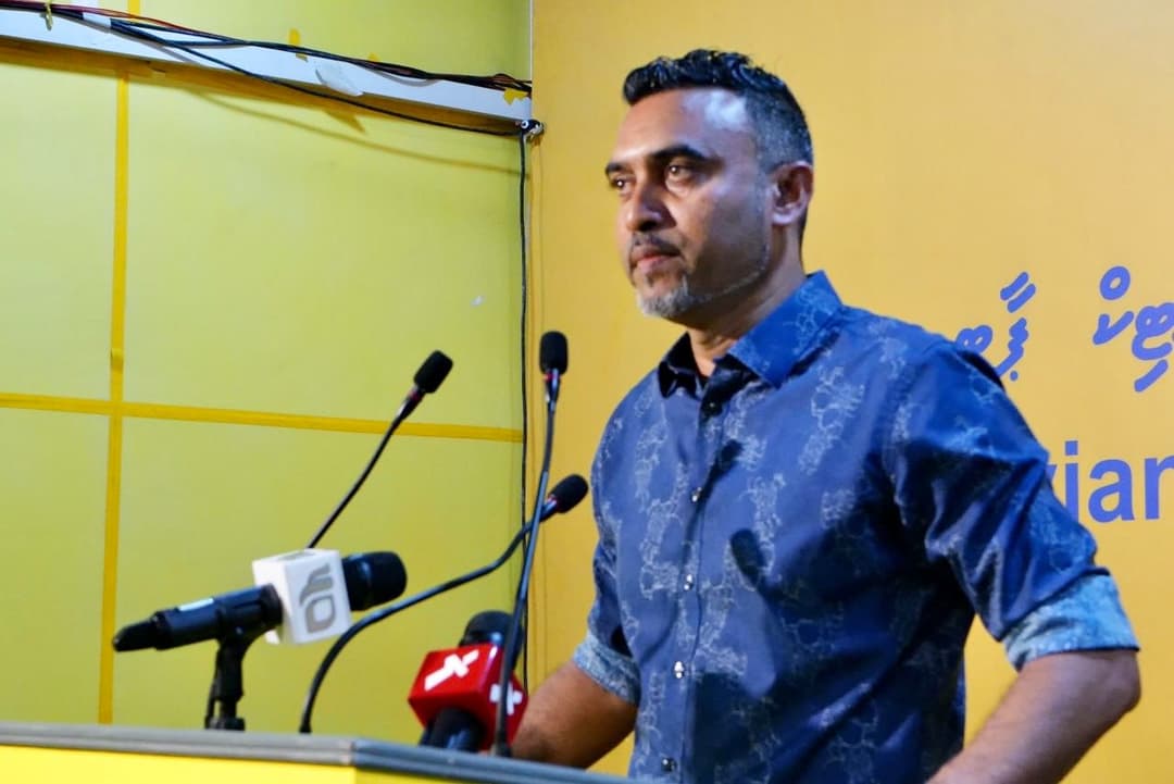 އެމްޑީޕީ ނޫނީ ރަނގަޅު އިގްތިސާދެއް ގެނެސްދެވޭނޭ ޕާޓީއެއްނެތް: ނާޒިލް