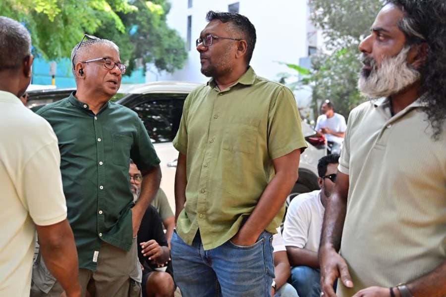 މިއަދު މިތިބީ ރައްޔިތުންގެ ބާރުކެނޑިފައި: ފައްޔާޒު