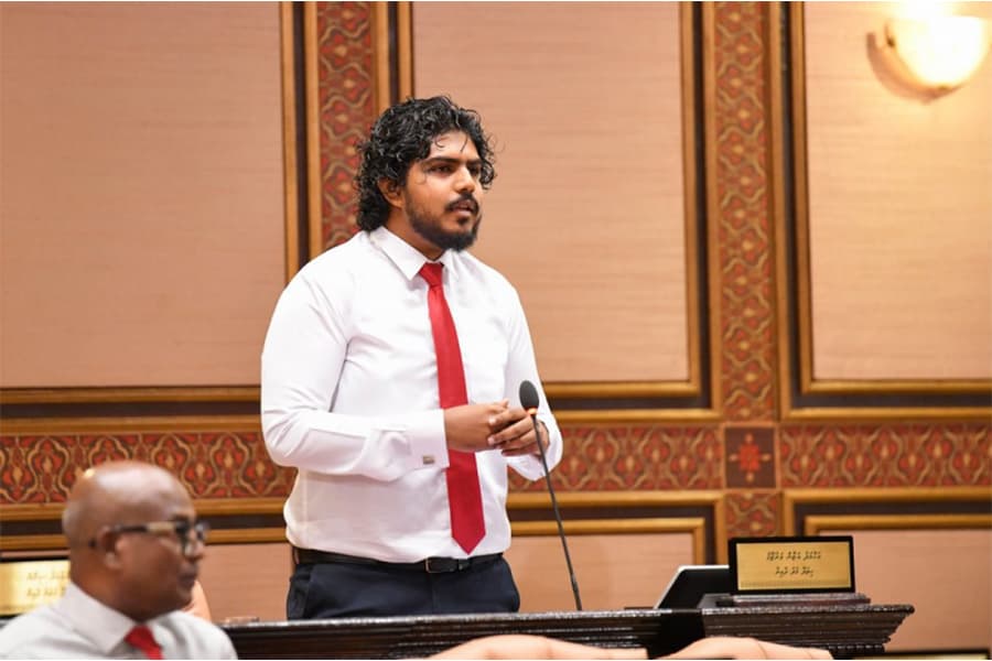ޖޭއެސްސީ އިސްލާހު ކުރަން ބިލެއް މަޖިލީހަށް ފޮނުވަން އަޒާން އިލްތިމާސް ކޮށްފި