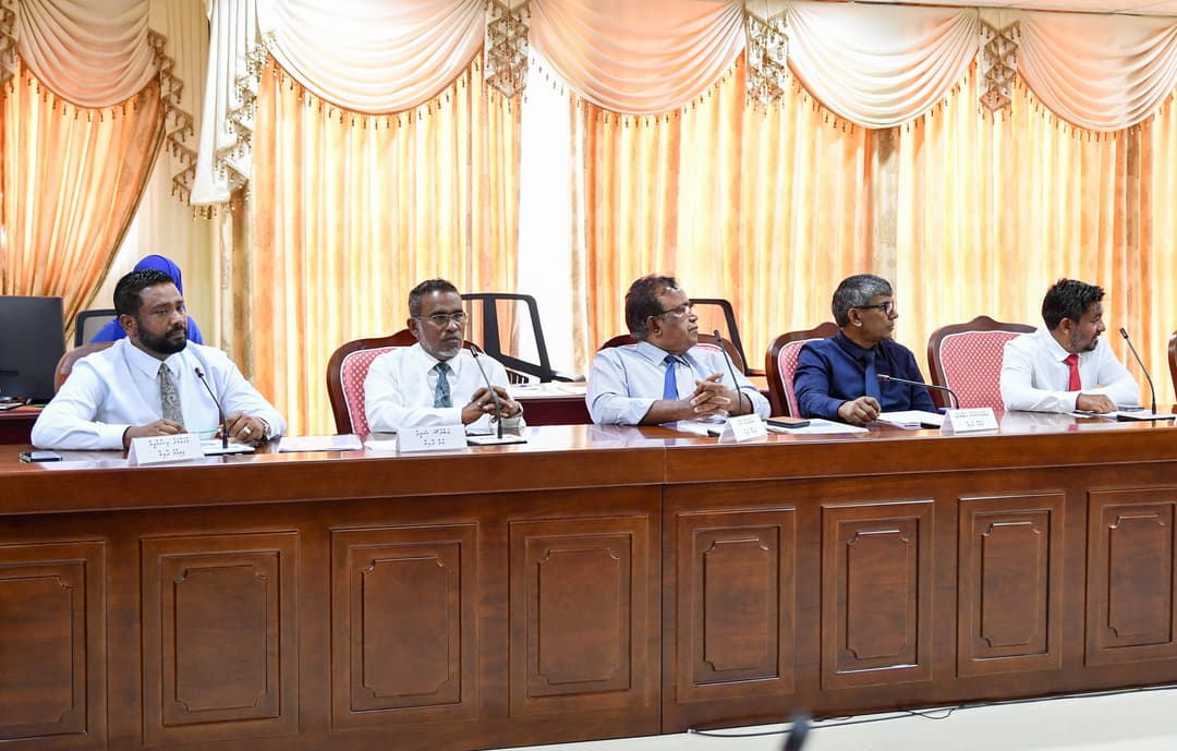 އިޒްރޭލް ޕާސްޕޯޓު މަނާކުރަން ކޮމިޓީން ފާސްކޮށްފި