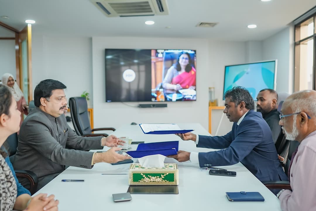 ބޭނުންވާ ބޭސް އެތެރެ ކުރުމުގެ އެއްބަސްވުމެއްގައި ސޮއިކޮށްފި