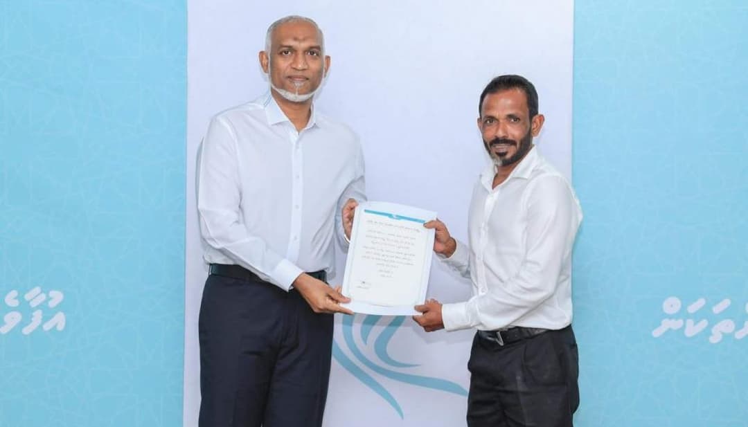 ރައީސްގެ ސިޔާސަތު ނެގެހެއްޓުމަށް މެންބަރު މުހަންމާ ޕީއެންސީއަށް