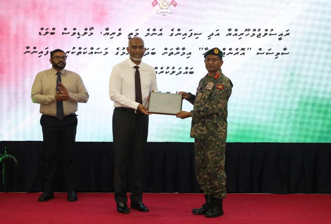 ސިފައިންގެ ކޮންމެ މަސައްކަތަކުން ހާމަވަނީ ރައްޔިތުންނަށް އޮންނަ ލޯބި: ރައީސް