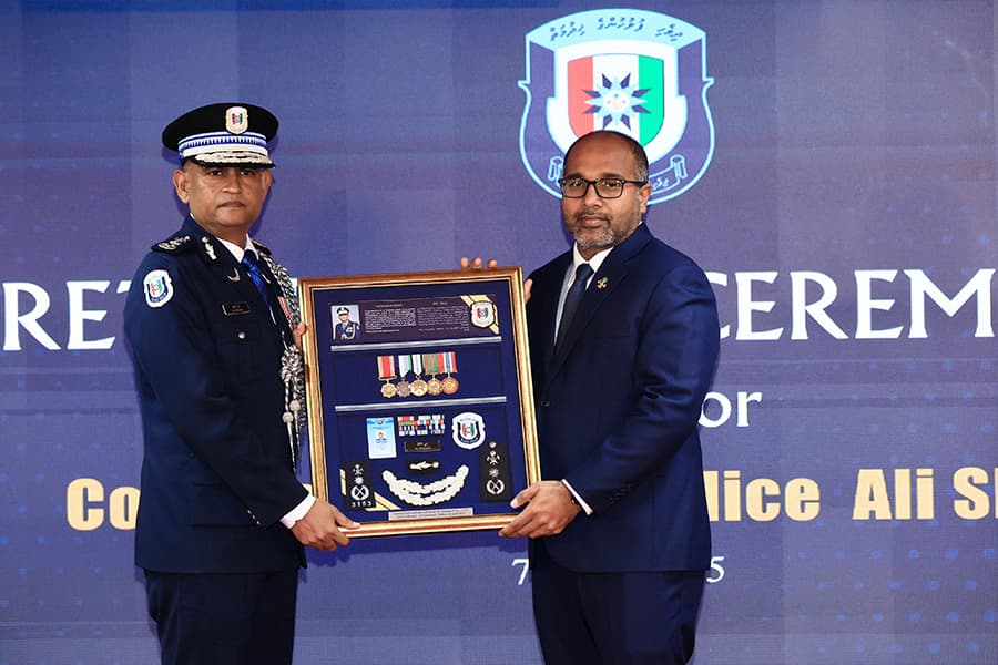 ސީޕީ ޝުޖާޢު ޝަރަފުވެރި ކަމާއެކު ރިޓަޔަރ ކުރައްވައިފި