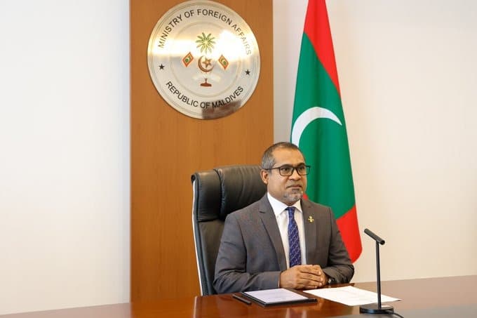އައިއޯރާގެ ބައްދަލުވުމުގައި ޑރ. ޚަލީލު