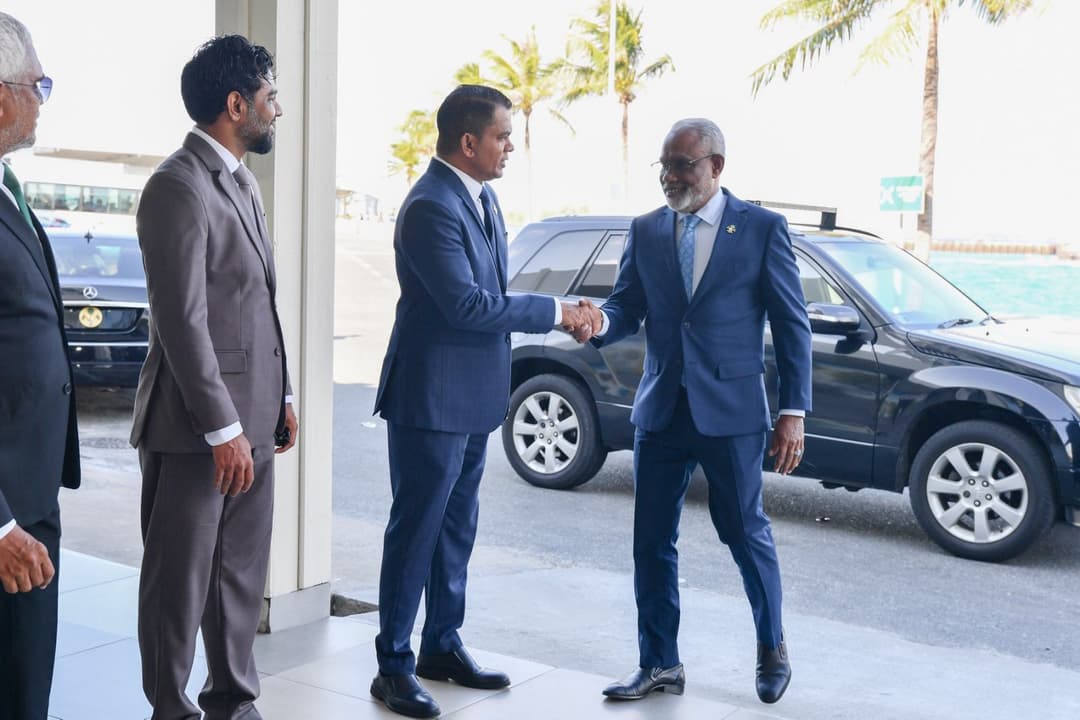 ގަޑިއާއި އެޖެންޑާ އާއްމު ނުކޮށް މަޖިލިސް ރައީސް ޕާކިސްތާނަށް