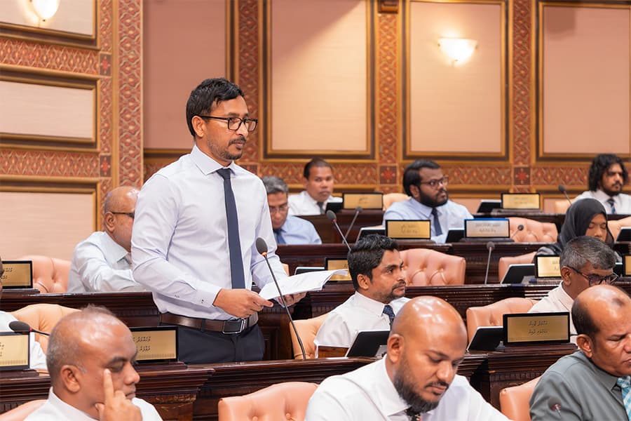 ނޫސްވެރިންގެ ޕެޓިޝަން، ބިލް ދިރާސާކުރާ ކޮމިޓީއަށް