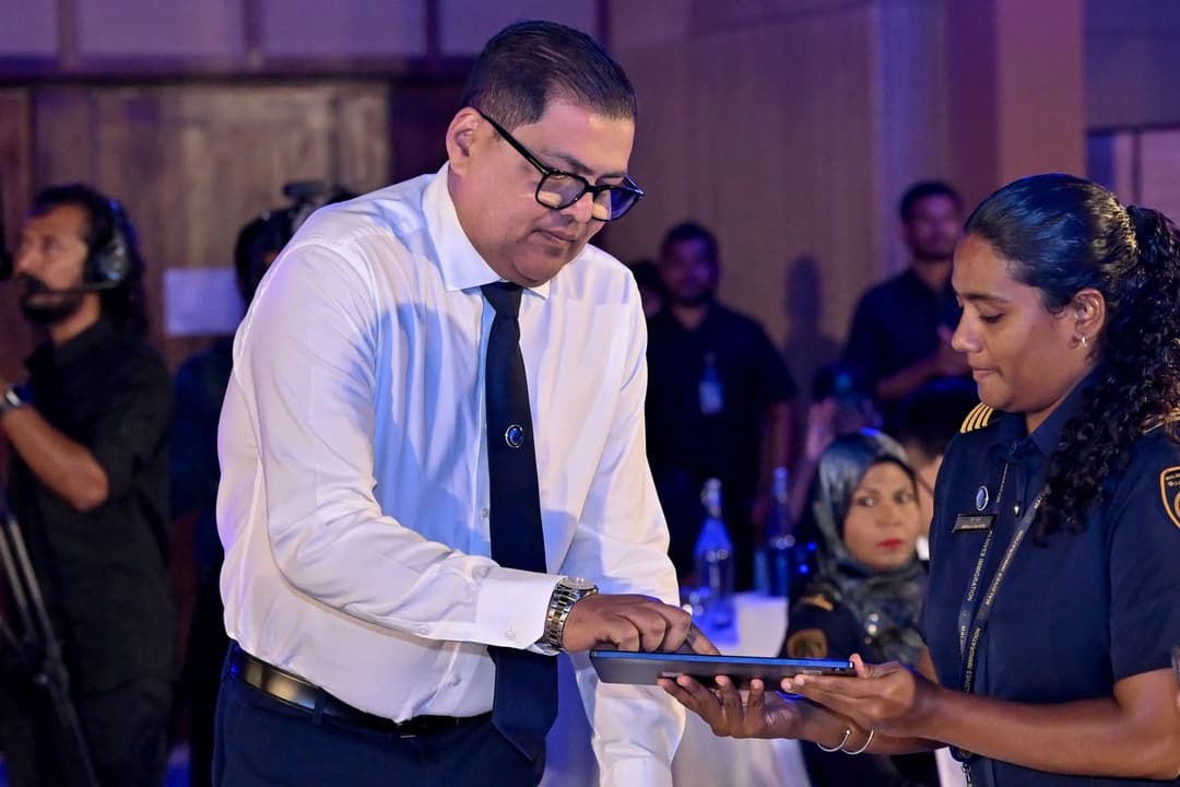 ގަވާއިދާ ޚިލާފަށް އުޅެމުންދަނީ ފަނަރަ ޕަސެންޓު ބިދޭސީން