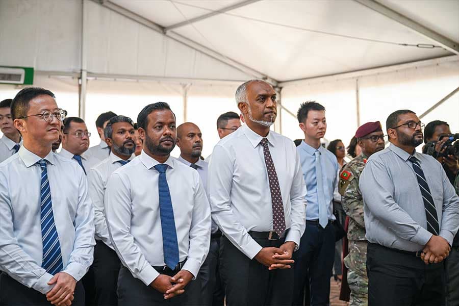 ޗައިނާއިން ރާއްޖެއަށް ފެން ހިންދާ ޕަންޕު ހަދިޔާ ކުރައްވައިފި