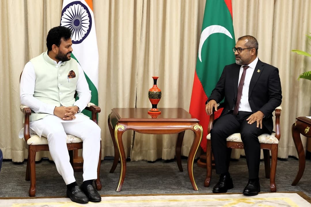 އިންޑިއާގެ ސިވިލްއޭވިއޭޝަން މިނިސްޓަރ ދިވެހި ޚާރިޖީ ވަޒީރާ ބައްދަލު ކުރައްވައިފި