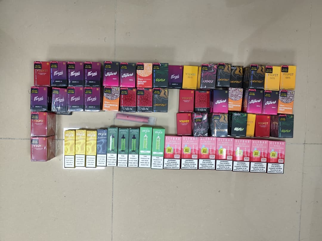 މަނާކޮށްފައިވާ ވޭޕާއި ކާޓްރީޖުތަކެއް ހޯދައި އެކަކު ޖޫރިމަނާ ކޮށްފި