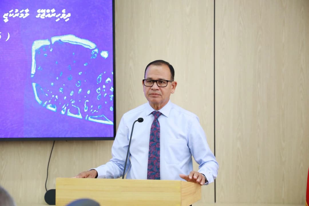 ރައްޔިތުން ވަނީ ލާމަރުކަޒީ ނިޒާމް ބަލައިގެންފައި: މިނިސްޓަރ