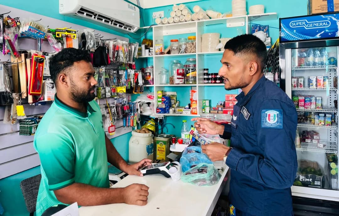 ވިޔަފާރިވެރިން ހޭލުންތެރި ކުރުވުމުގެ ހަރަކާތެއް ގެމަނަފުށީގައި