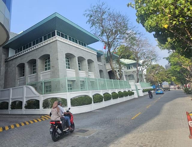 އާދީއްތަ ދުވަހާއި ހޯމަ ދުވަސް ސަރުކާރު ބަންދު