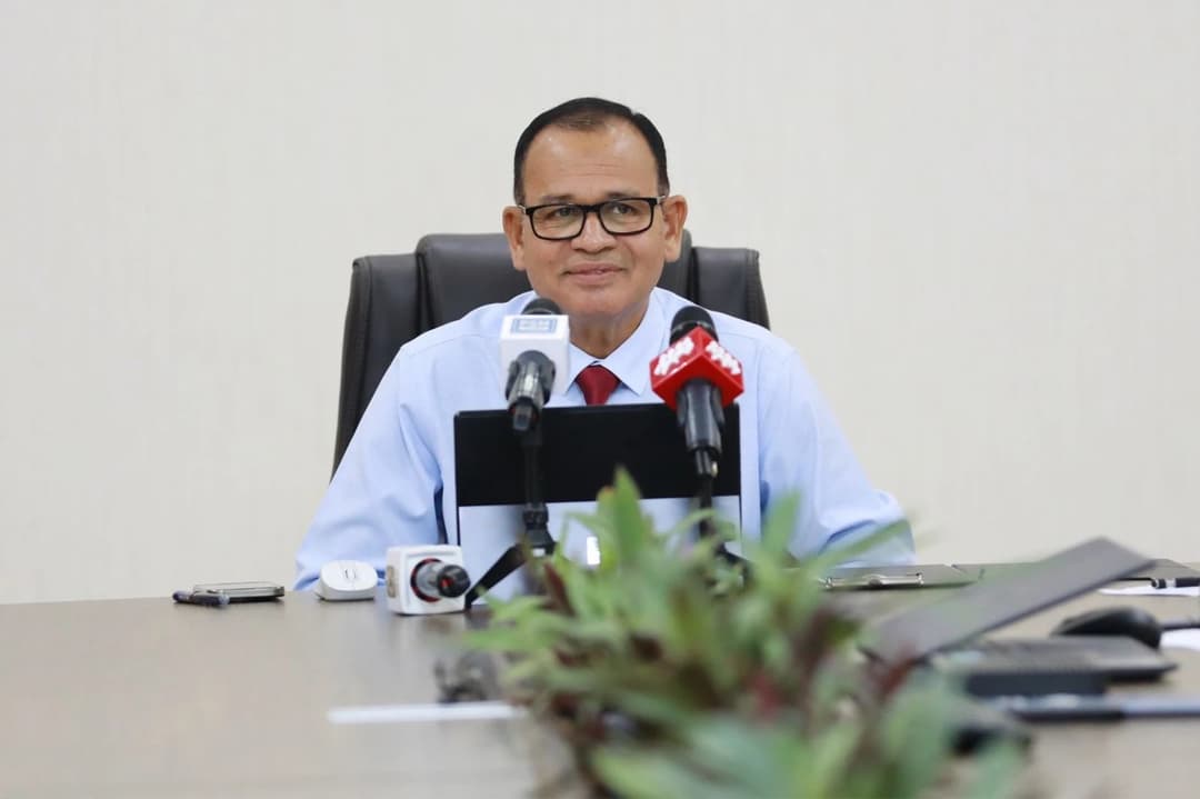 ކައުންސިލް އިމާރާތް ކުރުމުގެ މަސައްކަތާމެދު ހިތްހަމަޖެހޭ: މިނިސްޓަރ