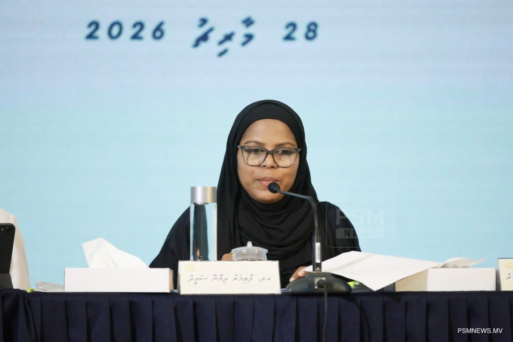 ފެންނަ ނުފެންނަ ވޯޓުގައި ބުނަންޖެހެނީ "އާއެނކޭ": ދިޔާނާ