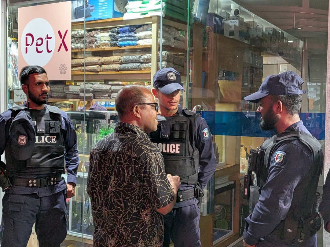 އަދަދު ނޫހުގެ އޮފީސް ބަލައި ފާސް ކުރަން ފަށައިފި