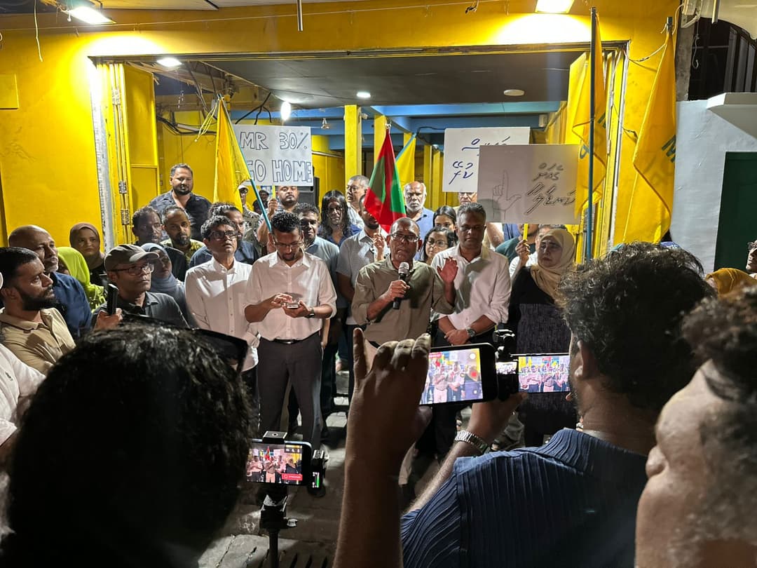 މަޝްވަރާއަށް ވަޑައިގަންނަވަންދެން މަގުމަތީގައި ތިބޭނަން: ނަޝީދު
