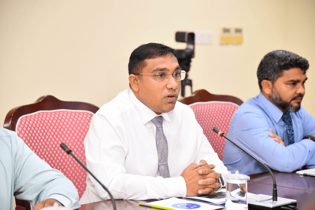 ފެނަކަ ކުންފުނީގެ އެމްޑީގެ މަގާމުން ނަޖާހު ވަކިކޮށްފި