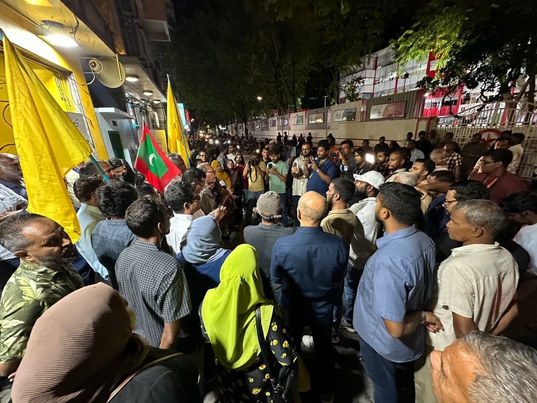 ރޭގެ މަގުމަތީ ހަރަކާތުގައި މީހަކަށް އަނިޔާކޮށްފައި ނުވާނެ: ފުލުހުން