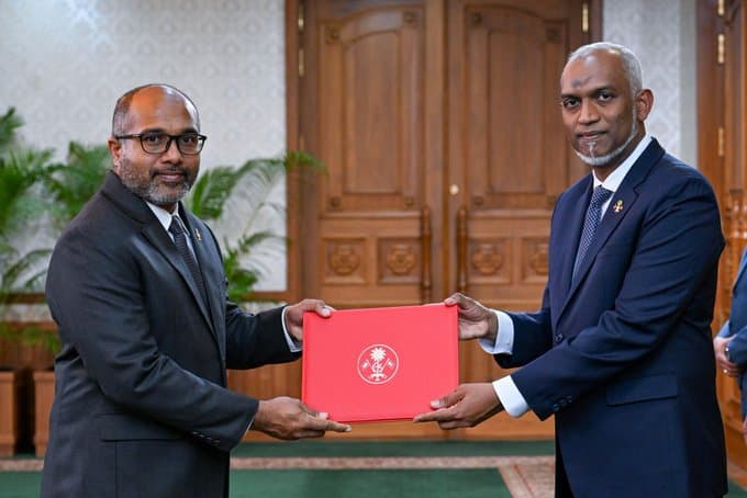 އީޖާދީ މުސްތަގުބަލަކަށް ވަޒީރު އިޙްސާން ގޮވާލައްވައިފި