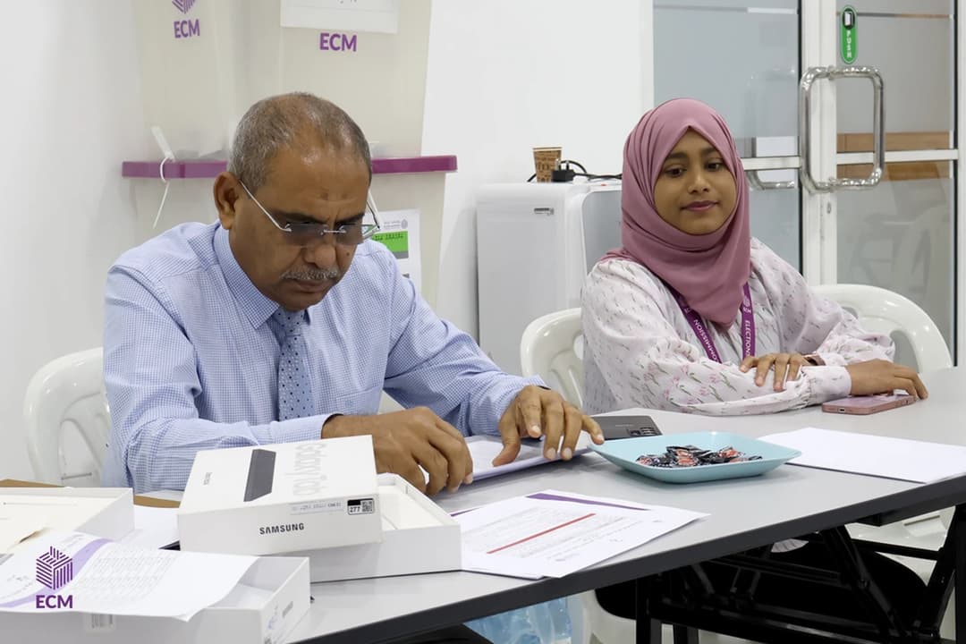 އީސީގެ ރައީސް ޒާހިދު އިސްތިއުފާ ދެއްވައިފި