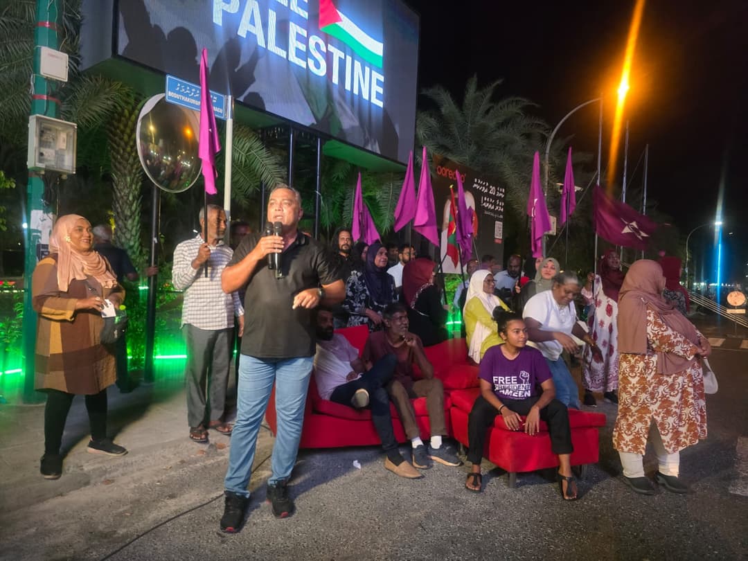 ޗެނަލް 13 އިން މާދަމާ އެމްއެމްބީސީއާ ބައްދަލުކުރަނީ