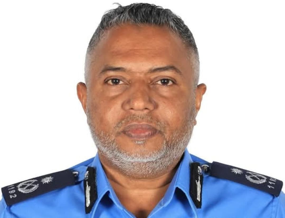 މަރުހޫމް، އަޙްމަދު ޢާސިފްގެ ބައްޕައާ، ސީޕީ ބައްދަލުކުރައްވައި