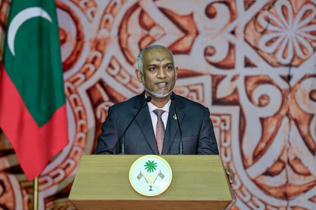 މިނިވަންދުވަހުގެ އިހުތިފާލުތަކުގައި ސަތޭކަ ތޭރަ ޑިޕްލޮމެޓުން ބައިވެރިވި: ރައީސް