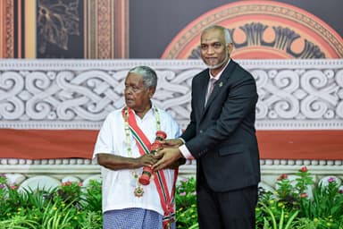 ނިޝާން ޢިއްޒުއްދީނުގެ ޢިއްޒަތުގެ ވެރިކަން، މުޙައްމަދު މޫސާއަށް އަރުވައިފި
