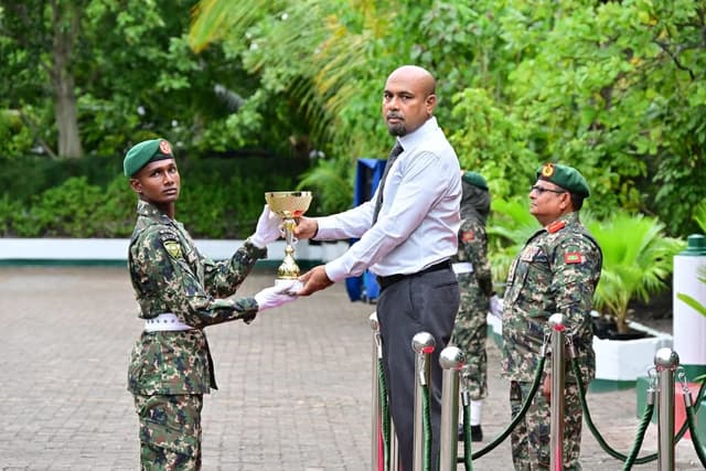 ސިފައިންގެ އަސާސީ ތަމްރީން ކޯހުގެ އެއްވަނަ ޕްރައިވެޓް މަހުދީ އަޙްމަދު ހޯދައިފި