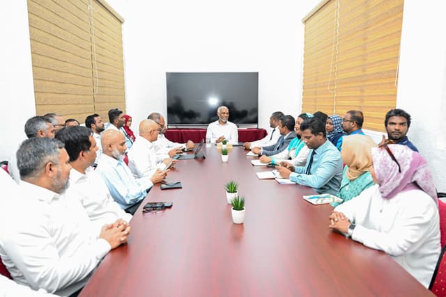 އުކުޅަހު ތަރައްގީއާ ބެހޭގޮތުން ރައީސް މަޝްވަރާ ކުރައްވައިފި