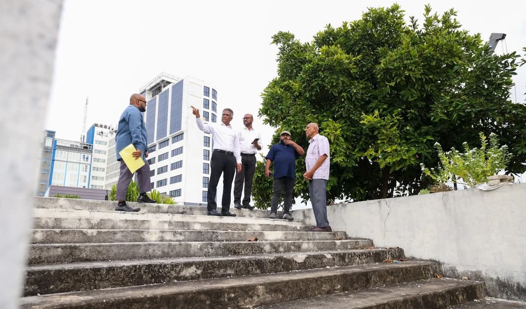 އަައު ސަހަރާގެ ޚިދުމަތްތައް ފުރިހަމަ ކުރުމަށްރޭވުންތަކެއް އެބަހުރި: މޭޔަރު ޢާޒިމް 