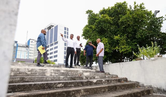 އަައު ސަހަރާގެ ޚިދުމަތްތައް ފުރިހަމަ ކުރުމަށްރޭވުންތަކެއް އެބަހުރި: މޭޔަރު ޢާޒިމް 