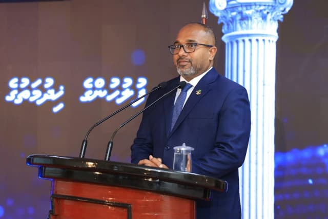 ފުލުހުން އަބަދުވެސް ދެމިތިބޭނީ ގައުމީ ޒިންމާ އަދާކުރުމުގައި: ވަޒީރު އިހްސާން