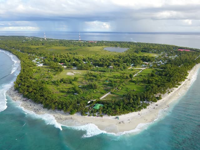 ފުވައްމުލަކުގައި ޑައިވިނަށް ފޭބި  ފަތުރުވެރިއަކު ނިޔާވެއްޖެ