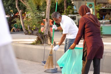 މާލޭ ސާފުކުރުމުގެ ޒިންމާ އެންމެންނަގަން މޭޔަރ އެދިވަޑައިގެންފި