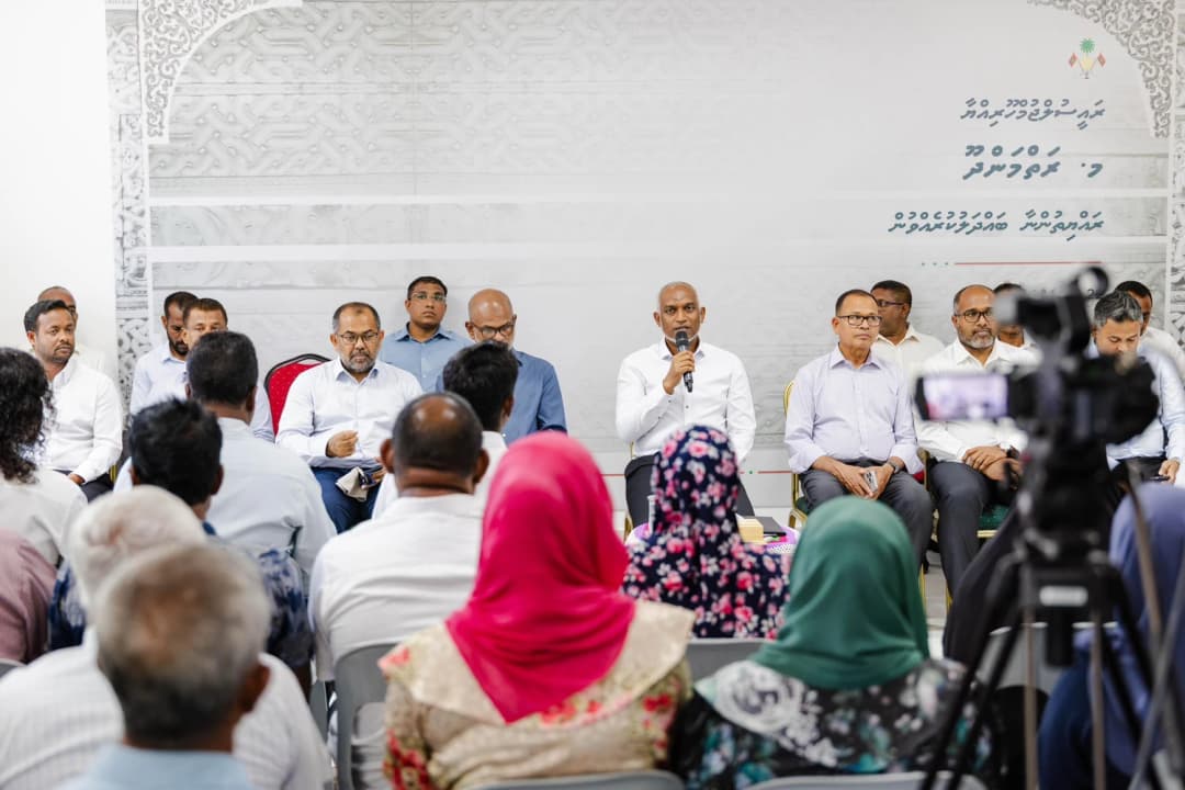 ރަތްމަންދޫ މީހުން އެހެން ރަށަކަށް ބަދަލު ކުރުމަށް މަޝްވަރާ ކޮށްފި
