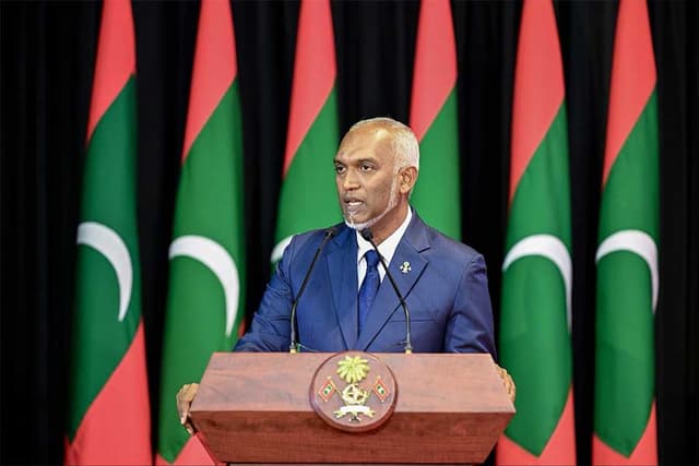 ރަސްމީ ދަތުރުފުޅެއްގައި ރައީސް ޤަޠަރަށް ފުރާވަޑައިގެންފި