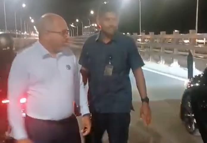 އެކްސިޑެންޓުވި ދެމީހަކަށް މިނިސްޓަރ އިޙްސާންގެ އެހީތެރިކަން